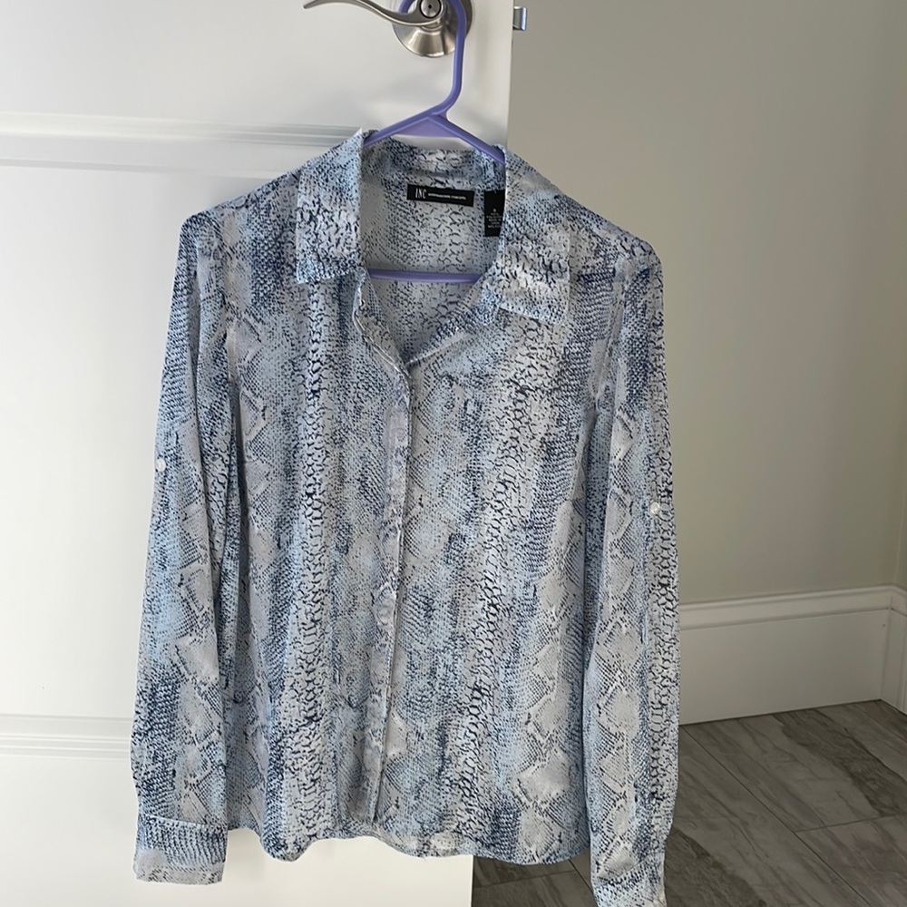 Women’s blouse